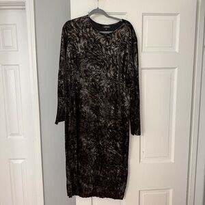 Elegant Black Long Sleeve Velour Dress